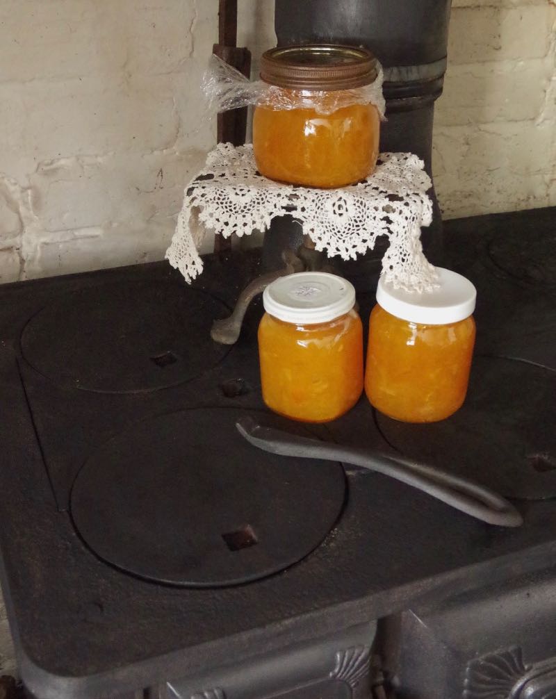 making marmalade